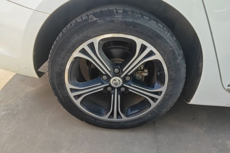 MG 6 2018 car image #10