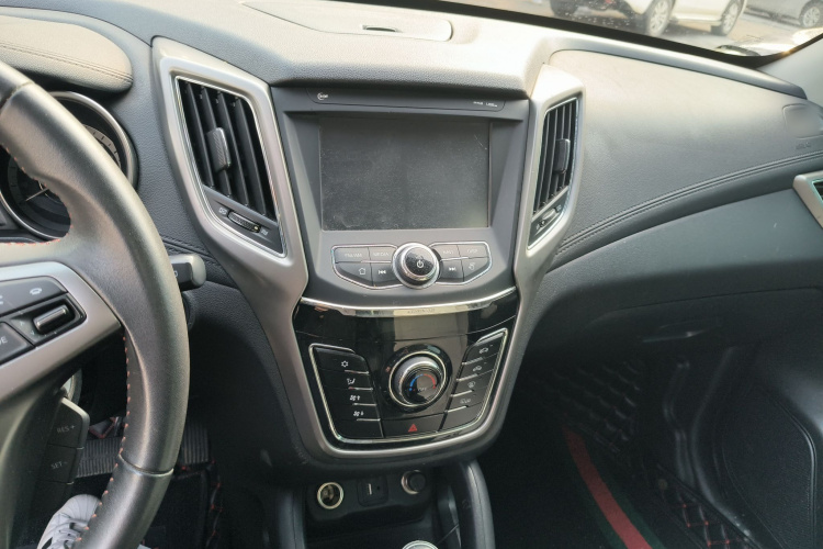 Changan CS35 2018 car image #10