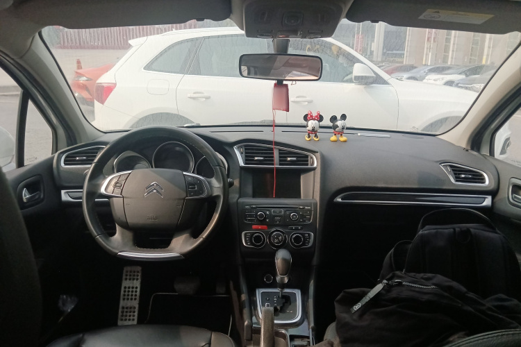 Citroen C4L 2015 car image #10