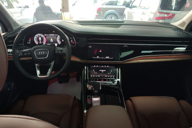 Audi Q7 2021 image de voiture #10