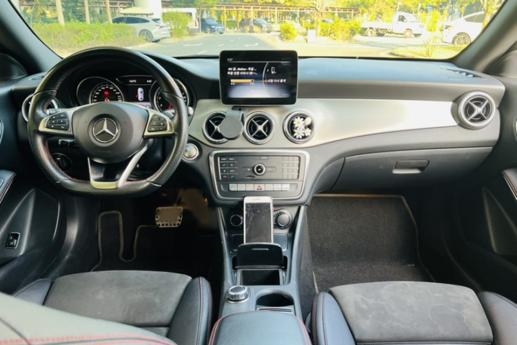 Mercedes-Benz CLA Class (Imported) 2018 #10 Mercedes-Benz CLA Class (Imported) 2018 immagine di auto #10