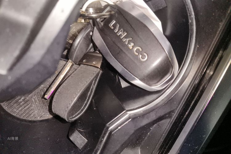 Lynk & Co 01 2019 #10 Lynk & Co 01 2019 car image #10