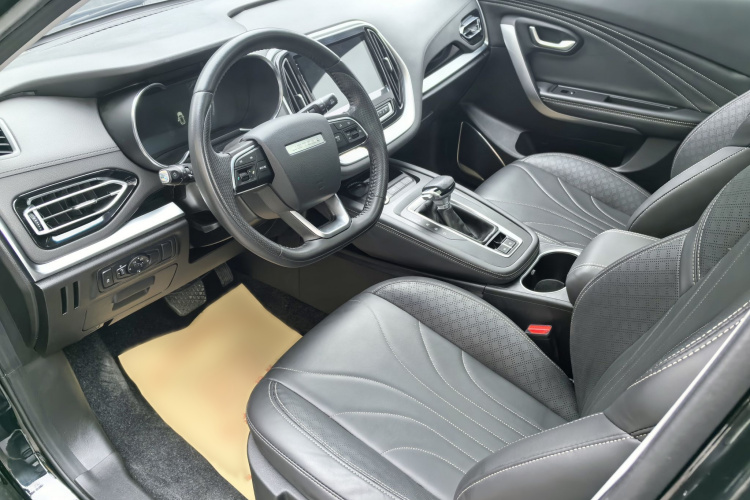 X70M 2021 car image #10