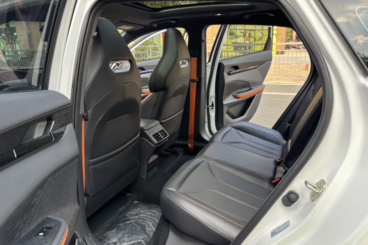 Changan UNI-V 2023 car image #10