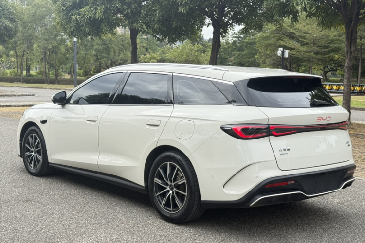 BYD Seal 06 DM-i 2025 #10 BYD Seal 06 DM-i 2025 immagine di auto #10