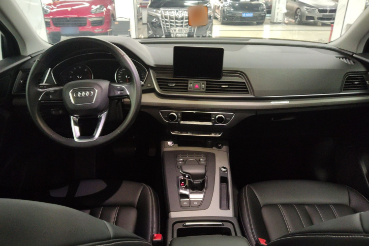 Audi Q5L 2019 #10 Audi Q5L 2019 car image #10