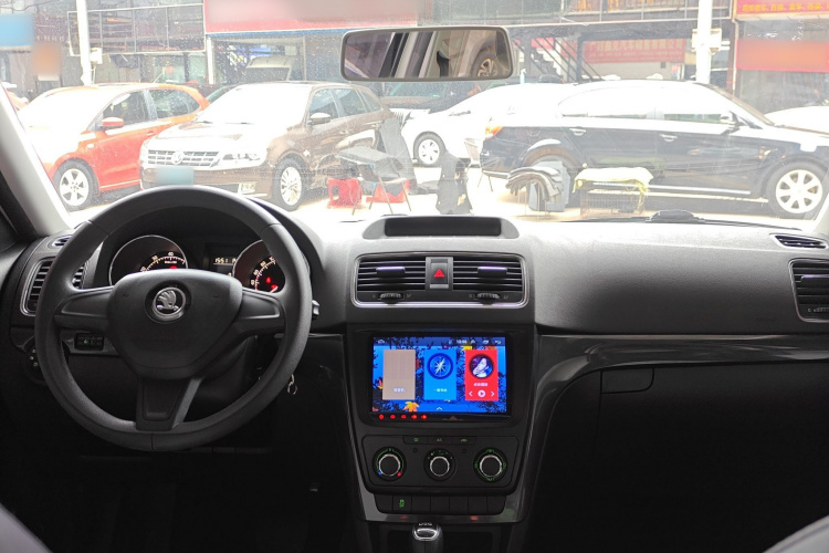 Skoda Yeti 2017 imagen de coche #10