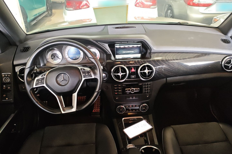 Mercedes-Benz GLK Class 2015 car image #10