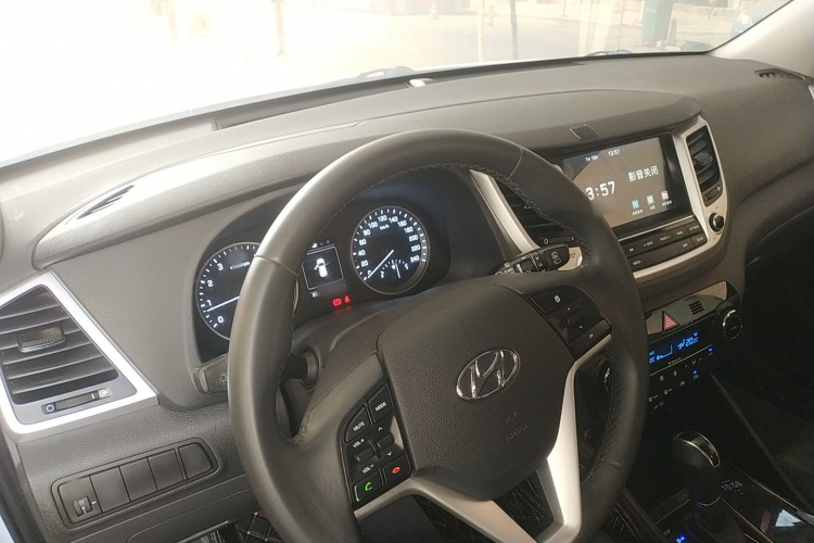 Hyundai Tucson 2018 #10 Hyundai Tucson 2018 car image #10