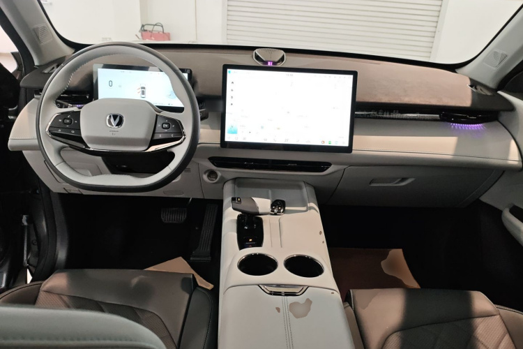 Changan UNI-Z PHEV 2024 #10 Changan UNI-Z PHEV 2024 car image #10