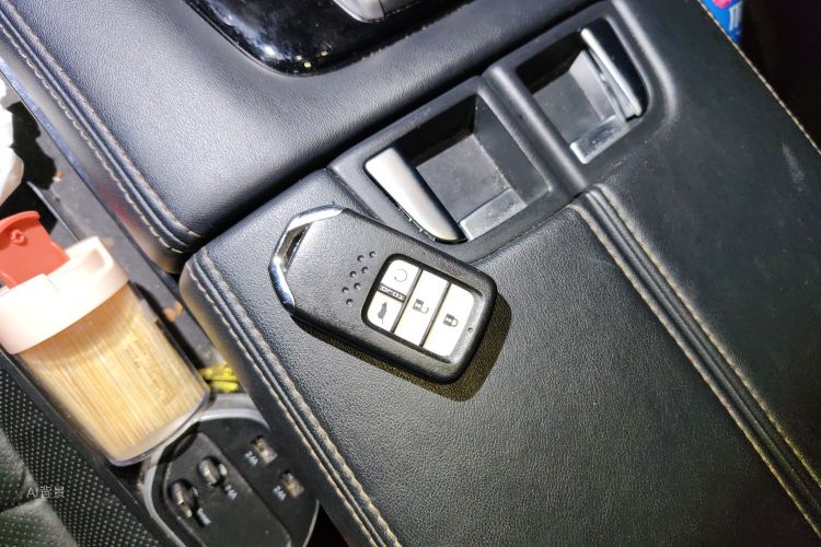 Honda UR-V 2020 car image #10