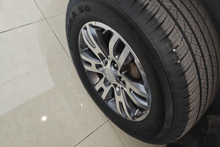 Ford Everest 2018 immagine di auto #10