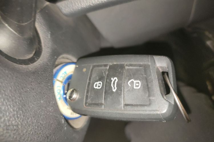 VS5 2019 car image #10