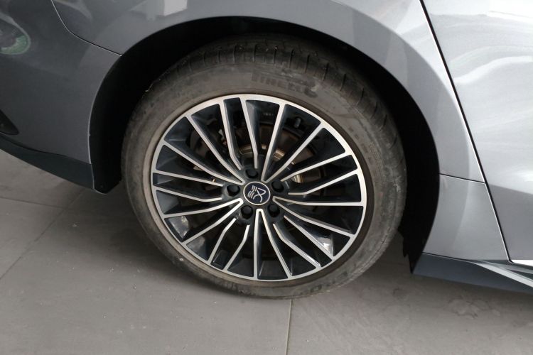 BYD Han 2024 car image #10