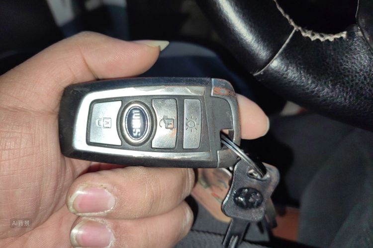 SWM斯威汽车 SWM斯威X3 2022 #10 SWM斯威汽车 SWM斯威X3 2022 汽车图片 #10