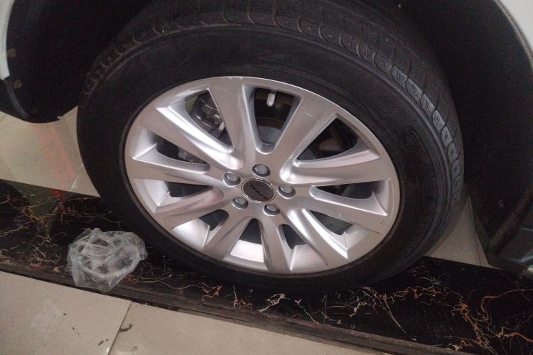 Haval H8 2017 #10 Haval H8 2017 car image #10