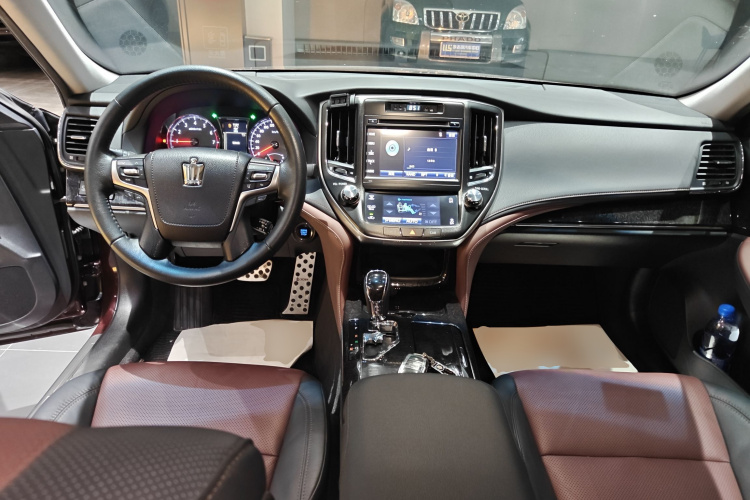 丰田 皇冠 2018 汽车图片 #10