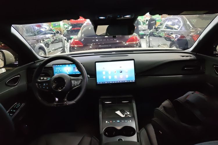 BYD Seal 06 DM-i 2025 #10 BYD Seal 06 DM-i 2025 immagine di auto #10