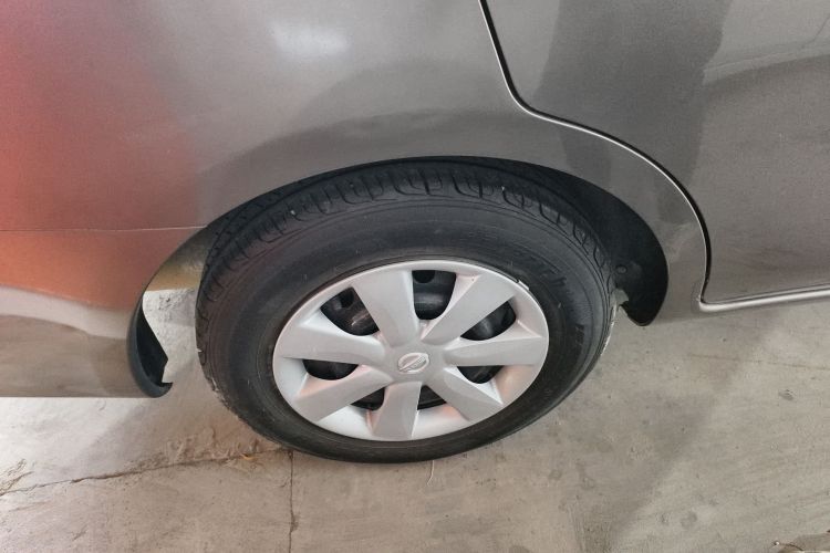 Nissan Sunny 2019 car image #10