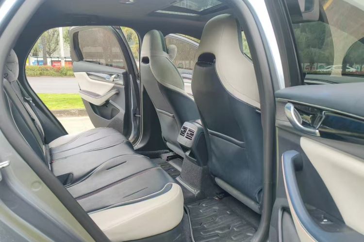 BYD Qin Plus 2022 #10 BYD Qin Plus 2022 car image #10