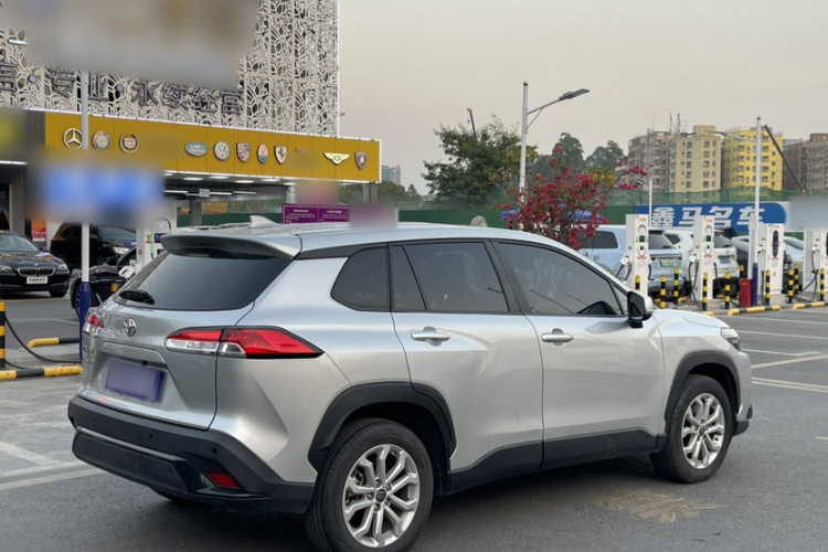 Toyota Frontlander 2023 car image #10