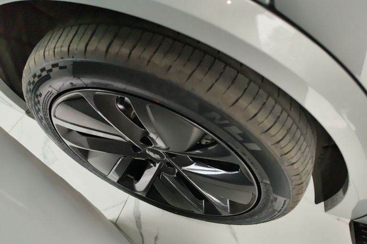 Li L9 2022 imagen de coche #10