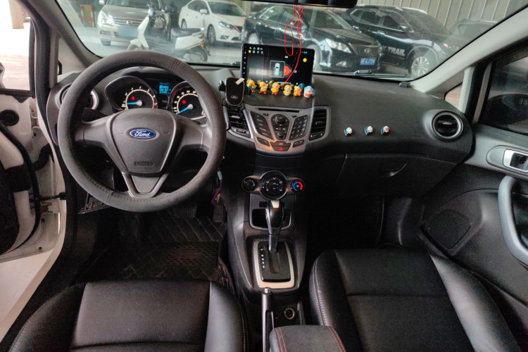 Ford Fiesta 2015 car image #10