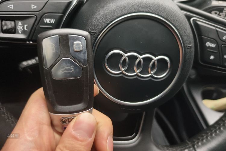 Audi A4L 2018 immagine di auto #10