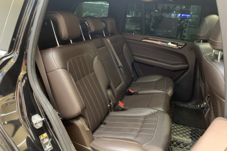 Mercedes-Benz GLS Class 2018 car image #10