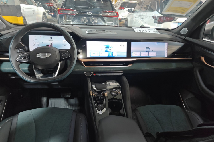 GEELY 2025 immagine di auto #10