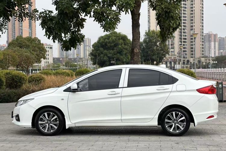 Honda City 2018 изображение автомобиля #10