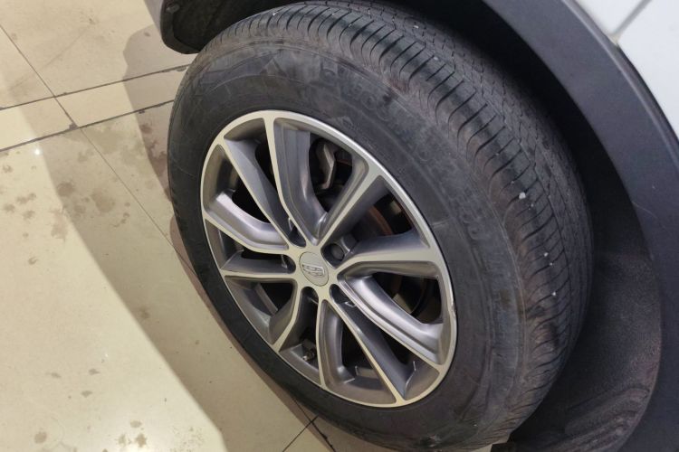 GEELY Boyue 2018 immagine di auto #10