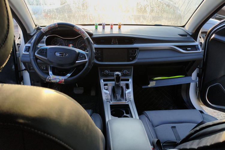 GEELY Emgrand 2019 car image #10
