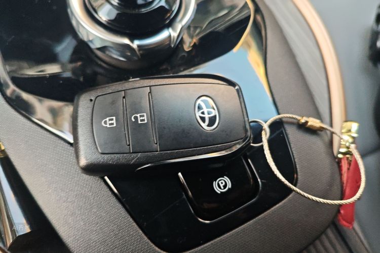 Toyota bZ3 2025 #10 Toyota bZ3 2025 immagine di auto #10