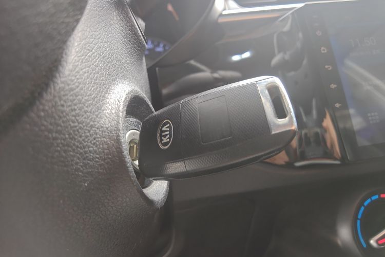 起亚 起亚K2 2017 汽车图片 #10