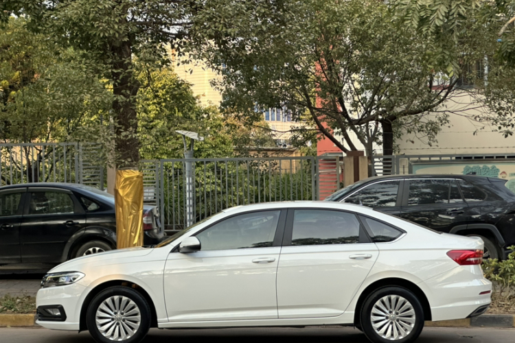 Volkswagen Lavida 2019 #10 Volkswagen Lavida 2019 car image #10