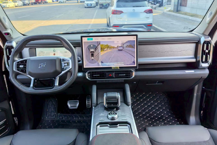 Jetour Traveller 2023 car image #10