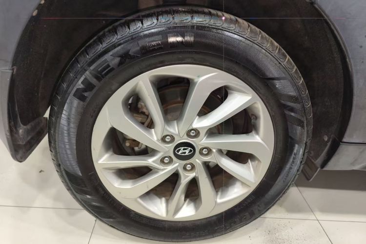 Hyundai Tucson 2017 car image #10