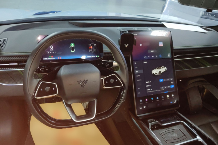 哪吒汽车 哪吒GT 2023 #10 哪吒汽车 哪吒GT 2023 汽车图片 #10