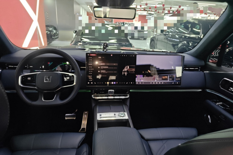 Zeekr 9X 2025 car image #10