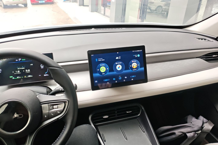 BYD Seal 05 DM-i 2025 car image #10