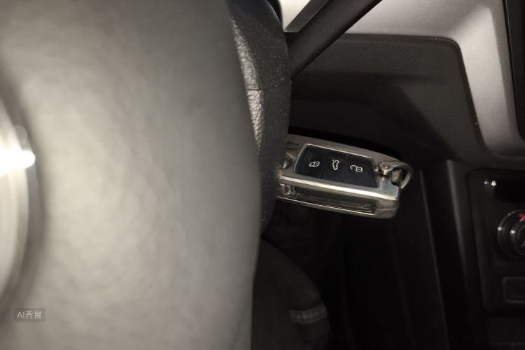 Volkswagen Touran 2020 #10 Volkswagen Touran 2020 car image #10