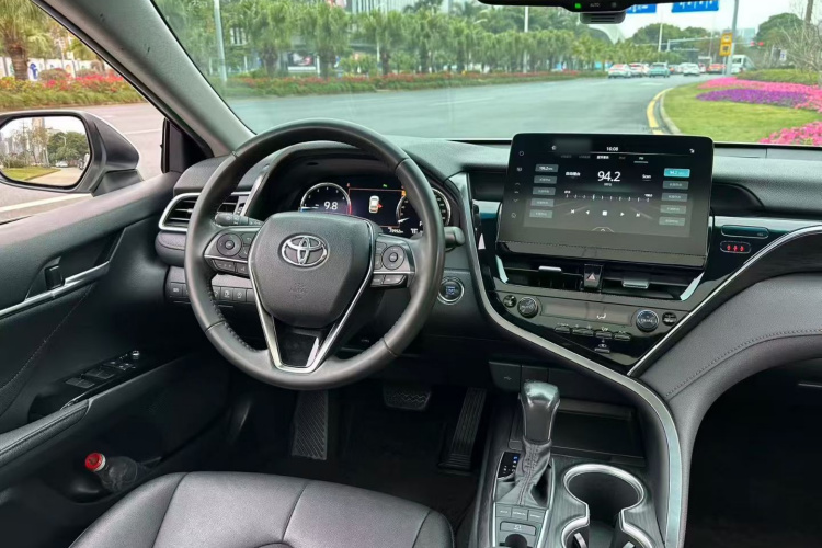 Toyota Camry 2021 #10 Toyota Camry 2021 car image #10