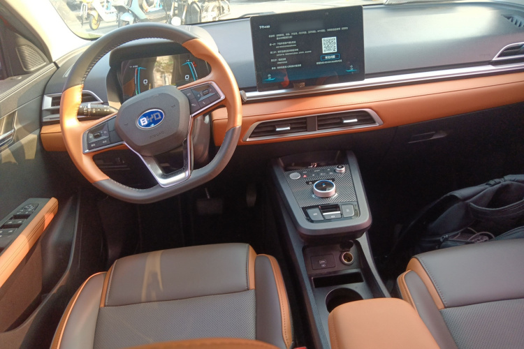 BYD e2 2020 изображение автомобиля #10