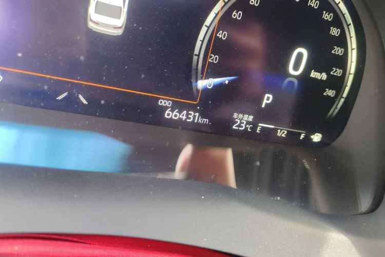 Toyota Camry 2021 car image #10
