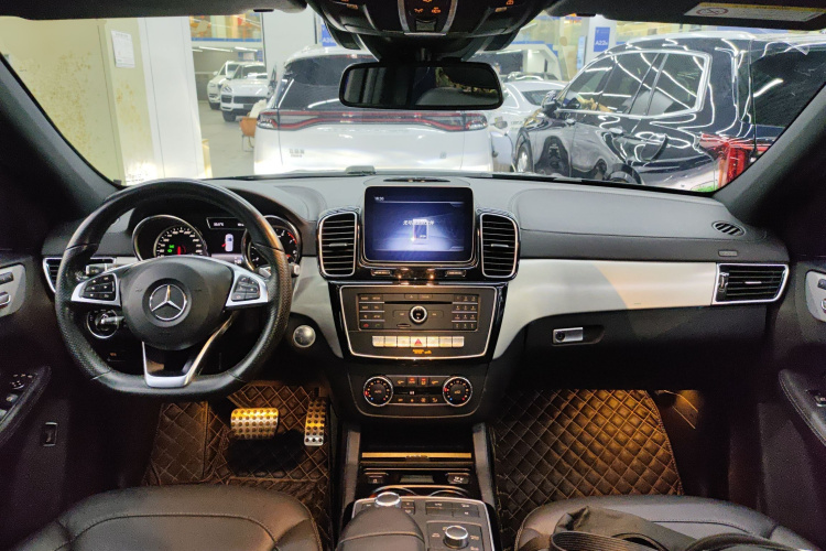 Mercedes-Benz GLE AMG 2018 car image #10