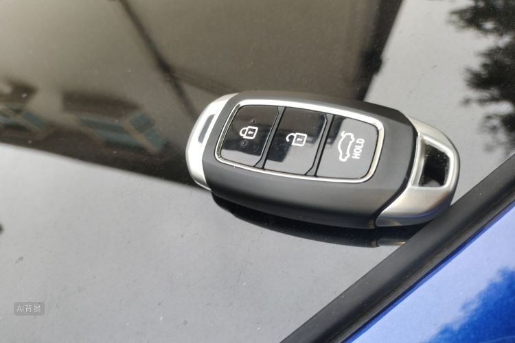 Hyundai Lafesta 2021 car image #10