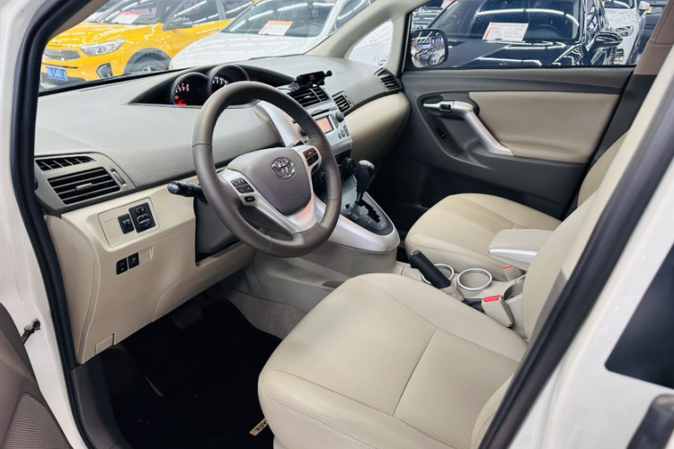 Toyota Verso 2019 #10 Toyota Verso 2019 imagen de coche #10