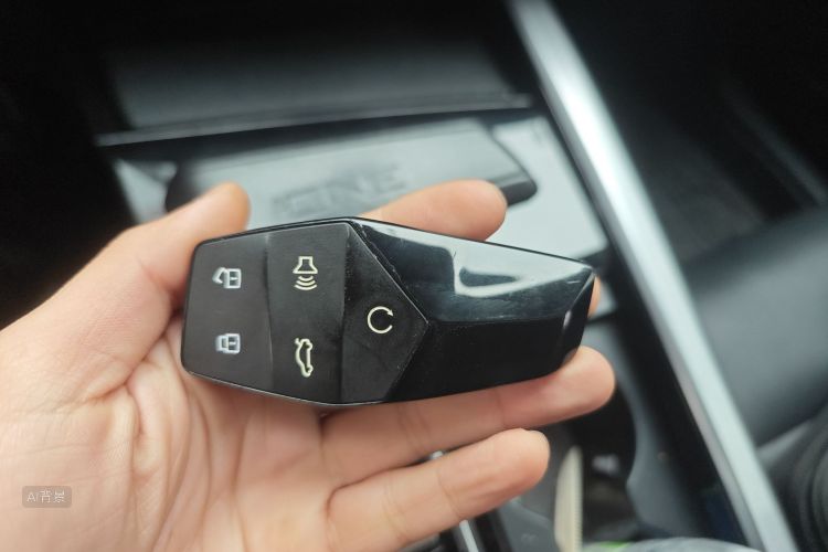 MG ONE 2022 car image #10