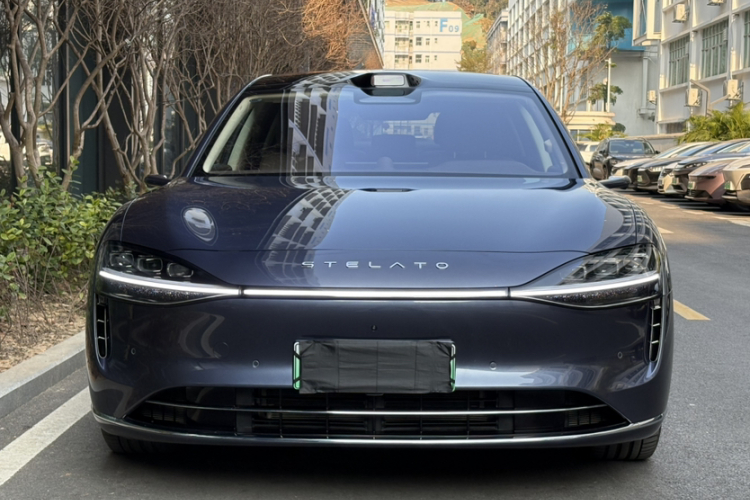 HongQi 2025 car image #10